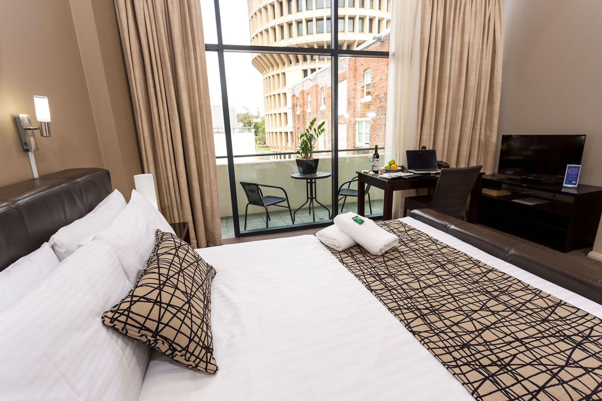 Clarendon Hotel Нюкасъл Екстериор снимка