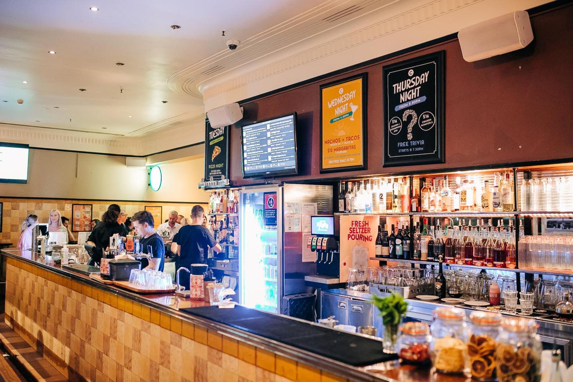 Clarendon Hotel Нюкасъл Екстериор снимка