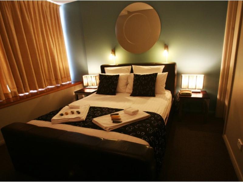 Clarendon Hotel Нюкасъл Екстериор снимка
